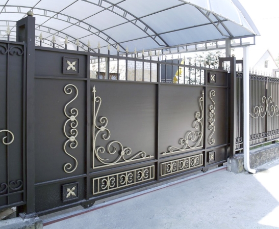 Металлические ворота в Светлограде
