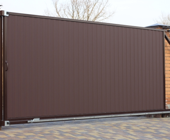 Откатные ворота в Светлограде