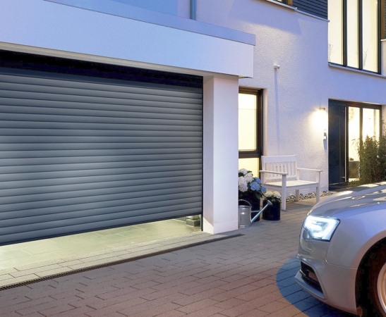 Ворота из роллетного профиля в Светлограде