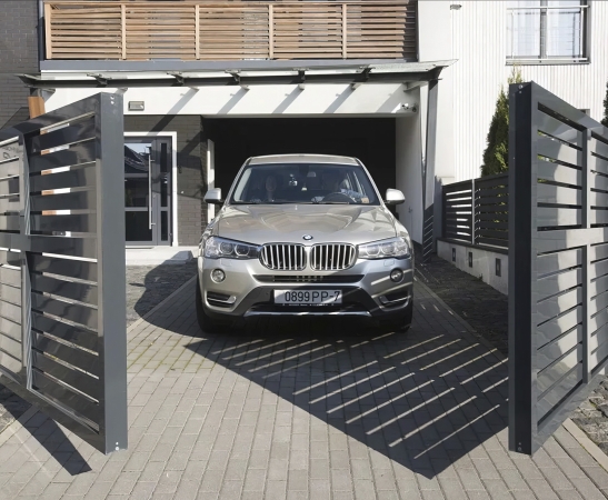 Ворота в Светлограде