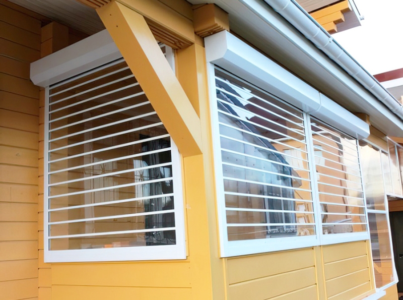 Прозрачные в Светлограде